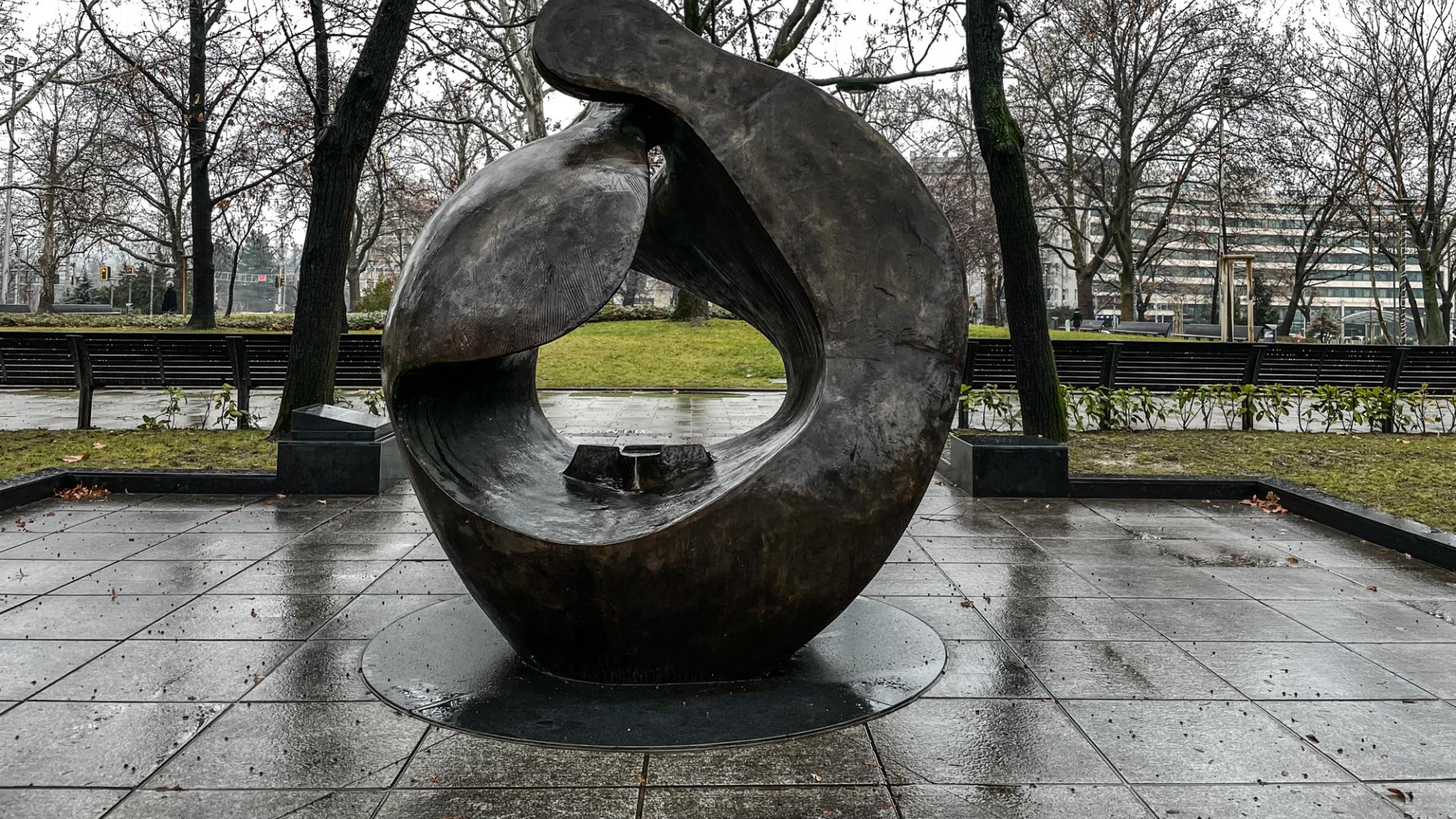 Monument to the Bulgarian role in the 1943 salvation of Bulgarian Jews